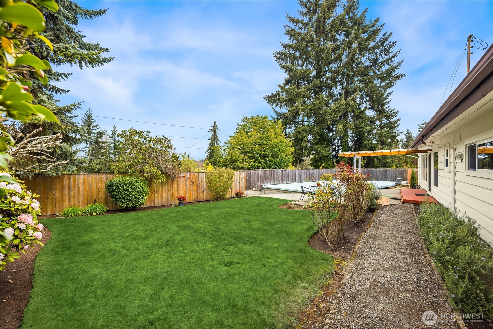 9750 SE 41st Street , Mercer Island, WA 98040