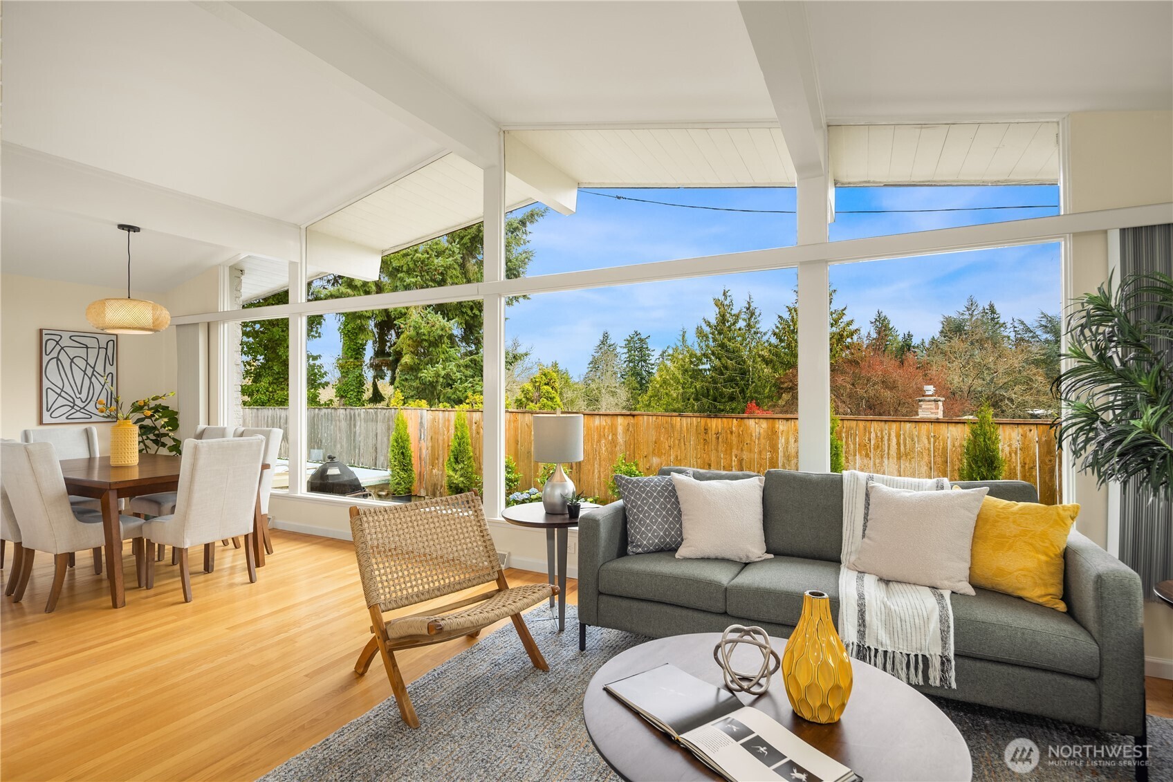 9750 SE 41st Street , Mercer Island, WA 98040