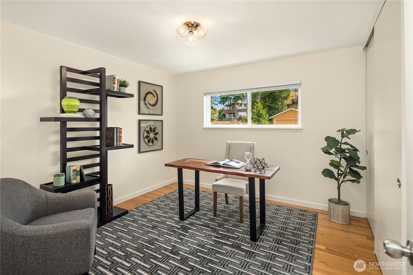 9750 SE 41st Street , Mercer Island, WA 98040