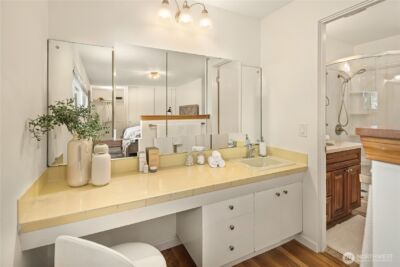 9750 SE 41st Street , Mercer Island, WA 98040 - Photo 22