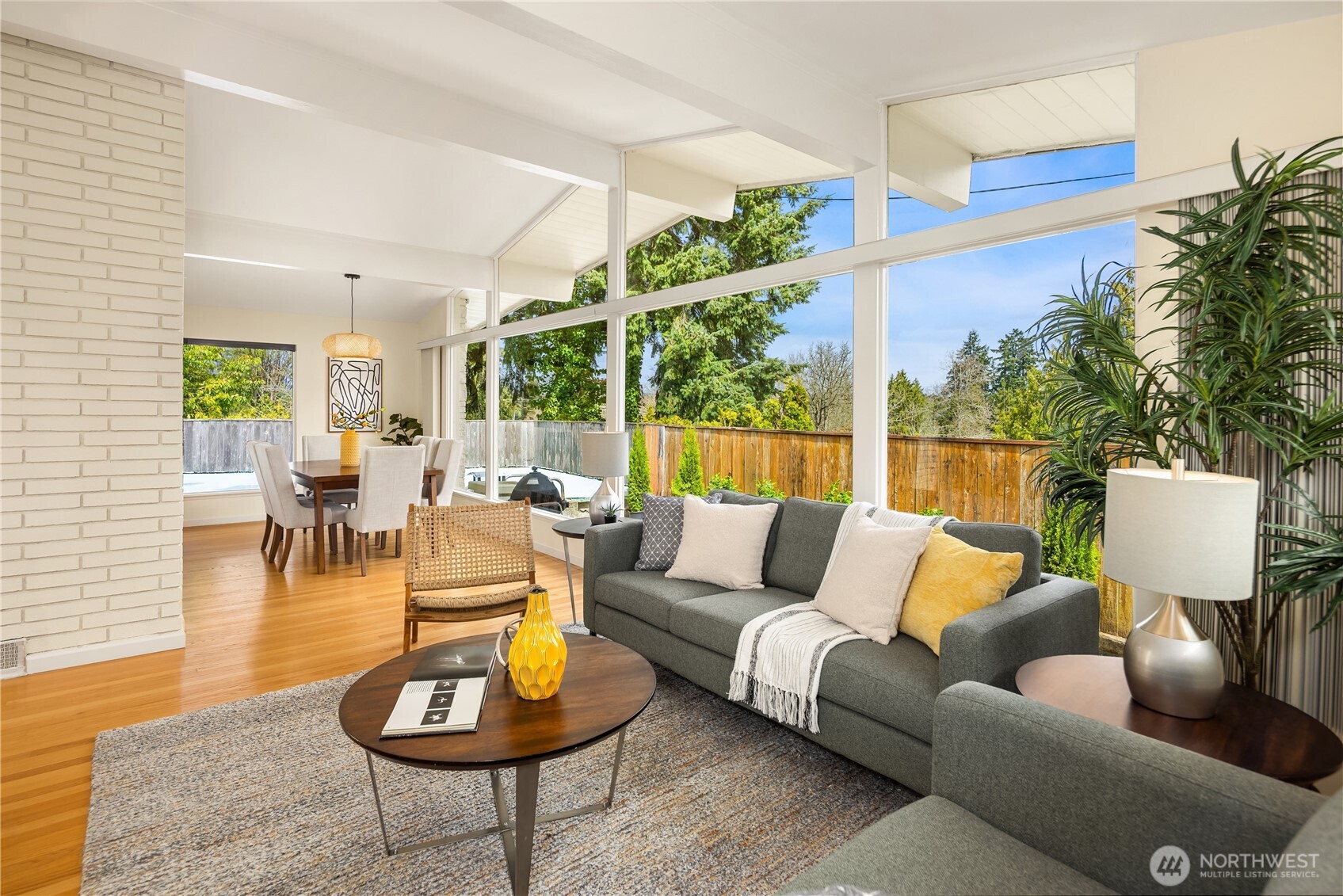 9750 SE 41st Street , Mercer Island, WA 98040