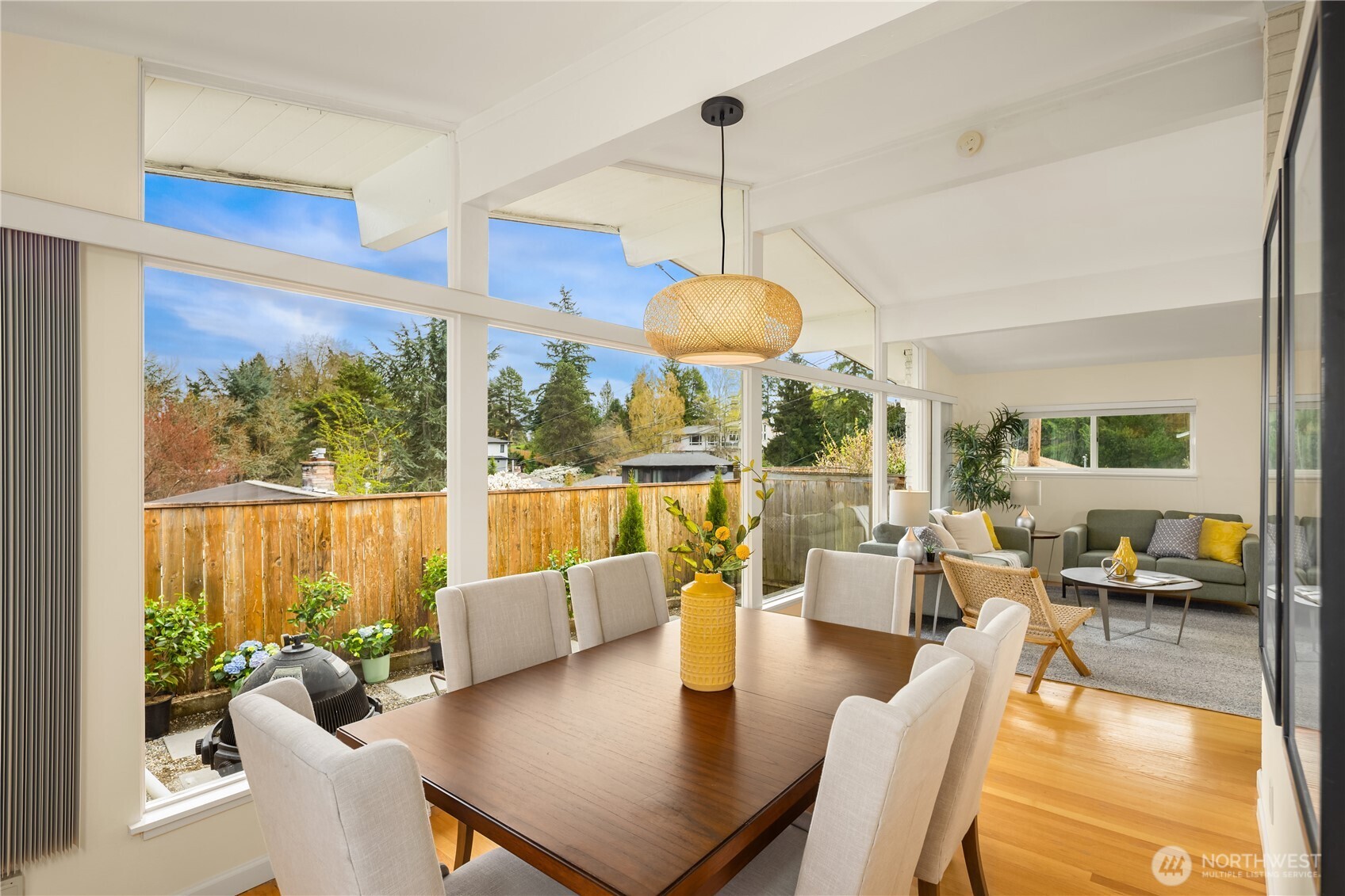 9750 SE 41st Street , Mercer Island, WA 98040