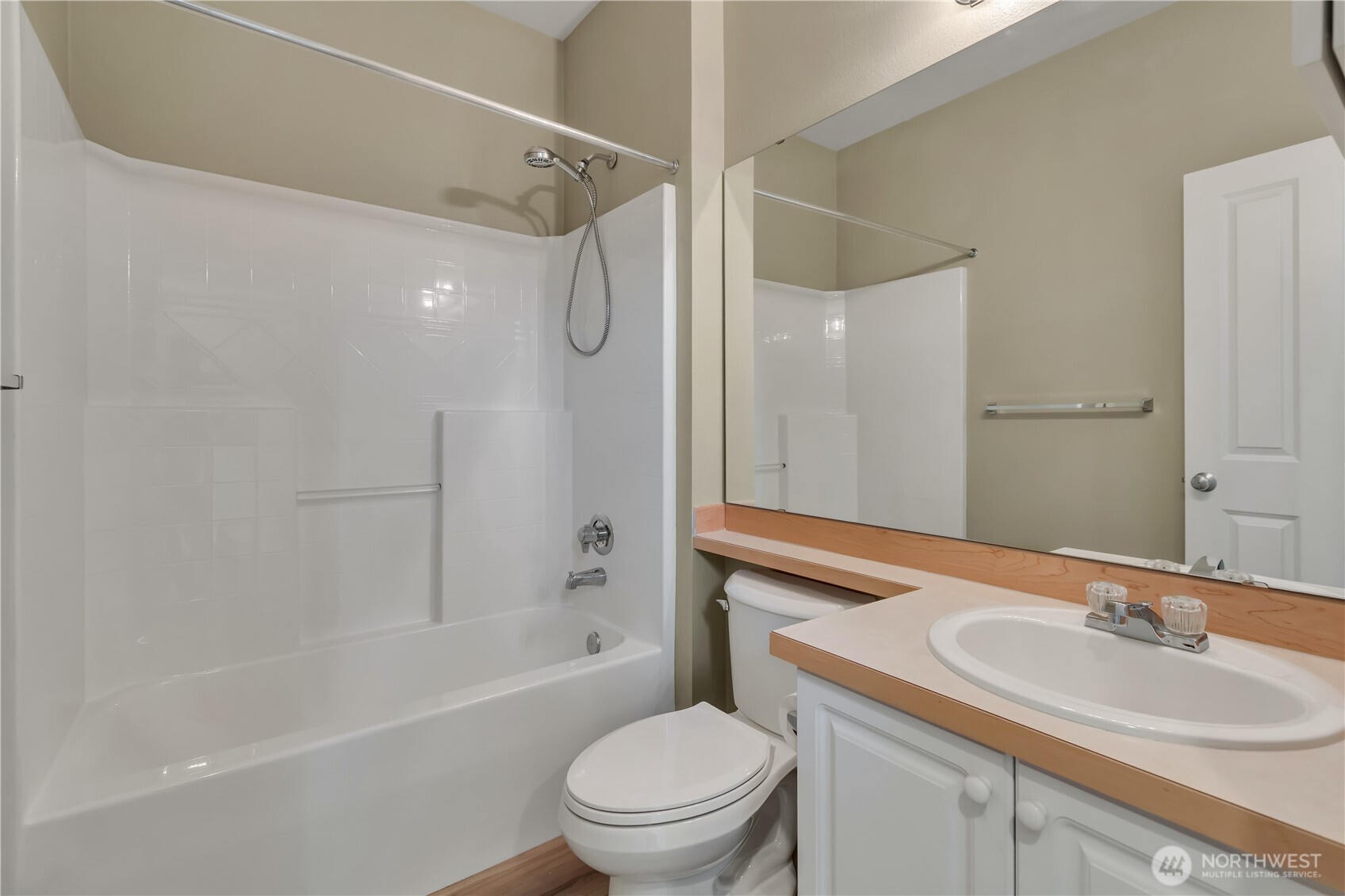 1419 60th Street SE #B, Auburn, WA 98092