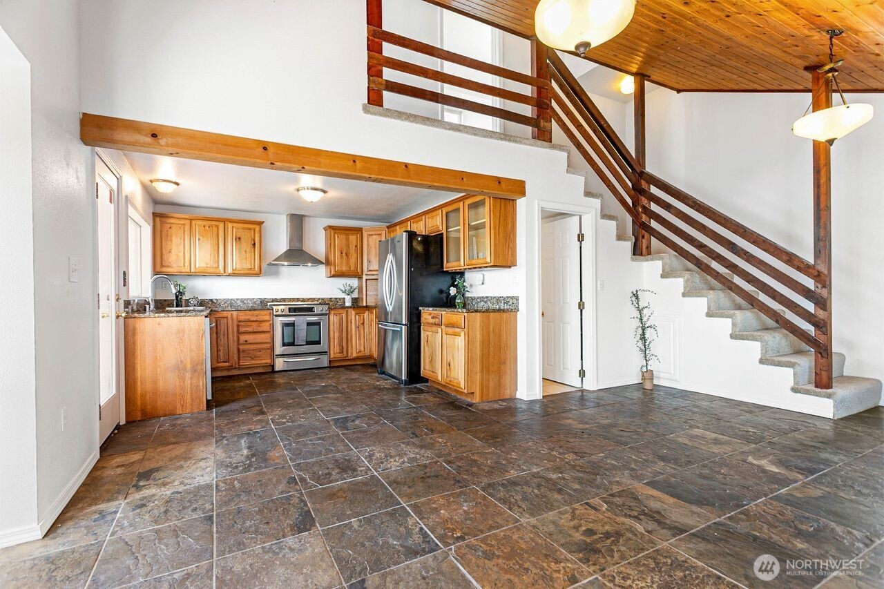 3671 Harnden Drive , Bellingham, WA 98226