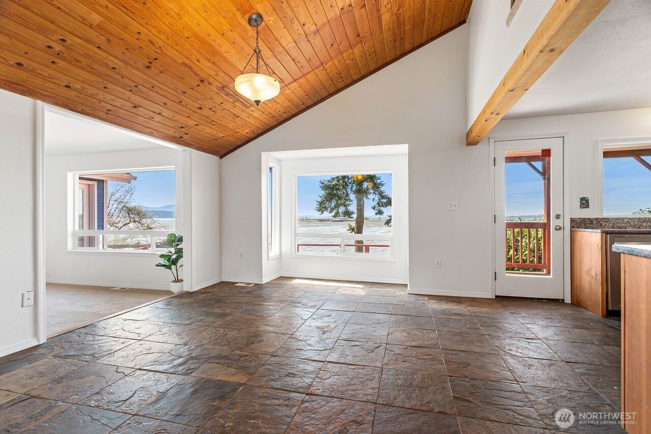 3671 Harnden Drive , Bellingham, WA 98226