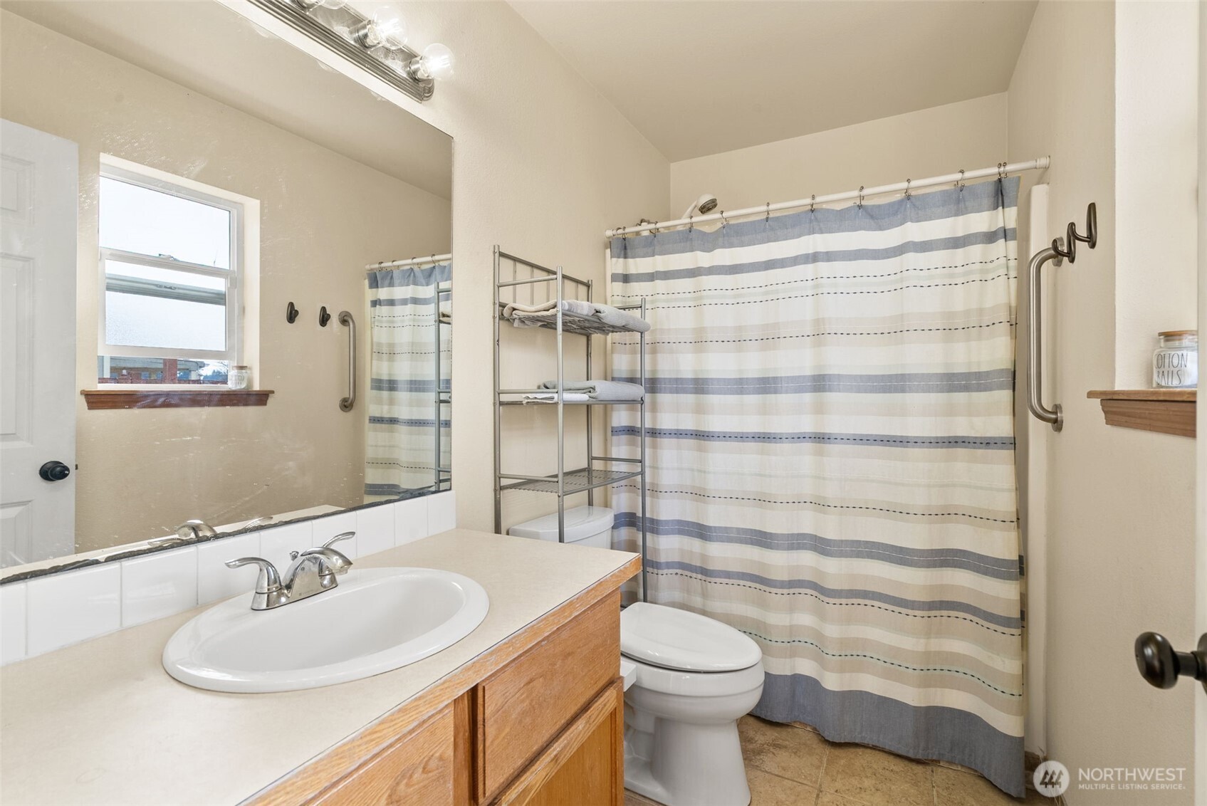 9012 Lealan Court SE, Yelm, WA 98597-8623