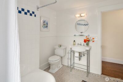 521 N 47th Street , Seattle, WA 98103 - Photo 20