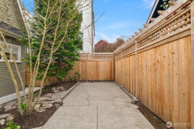 521 N 47th Street , Seattle, WA 98103 - Photo 28
