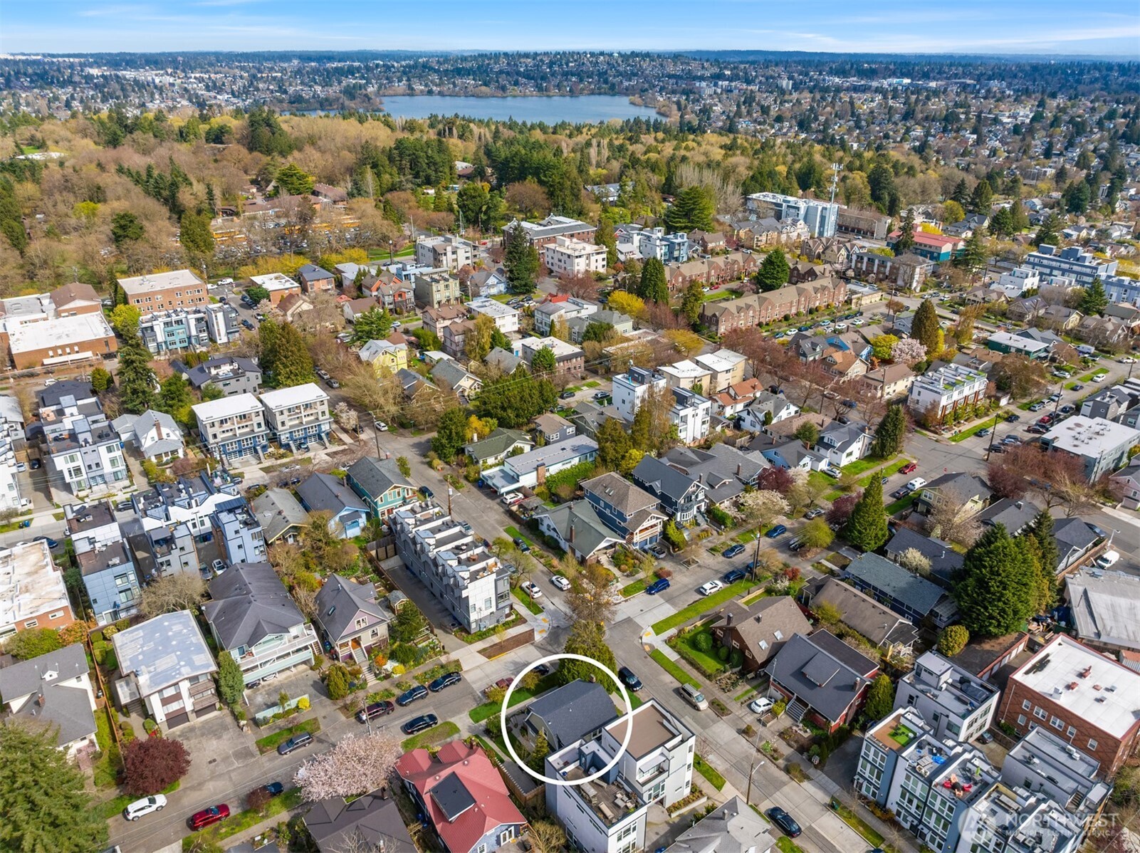 521 N 47th Street , Seattle, WA 98103