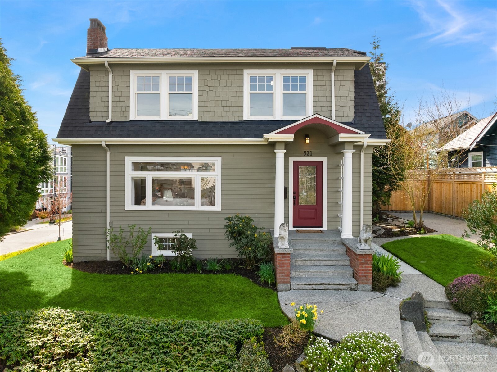 521 N 47th Street , Seattle, WA 98103