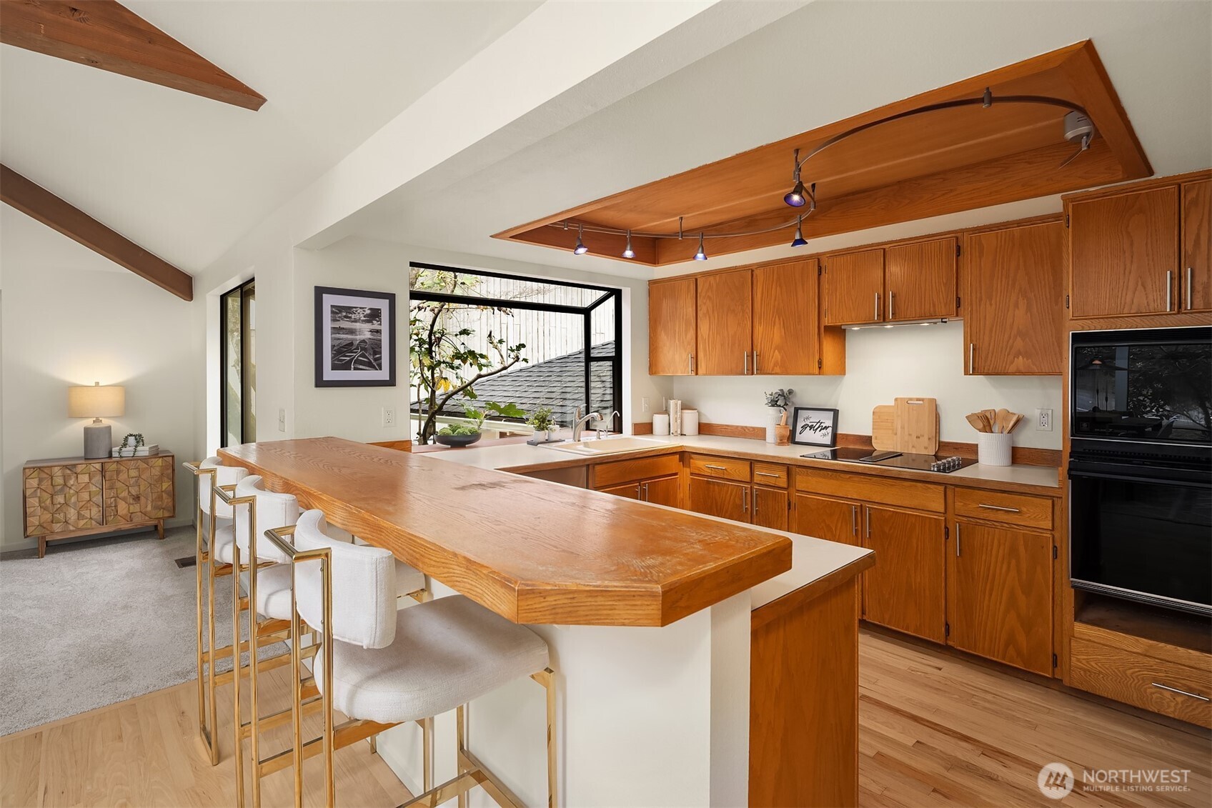 10622 184th Avenue NE, Redmond, WA 98052