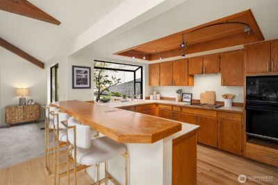 10622 184th Avenue NE, Redmond, WA 98052 - Photo 14