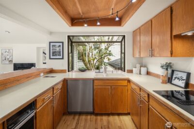 10622 184th Avenue NE, Redmond, WA 98052 - Photo 15