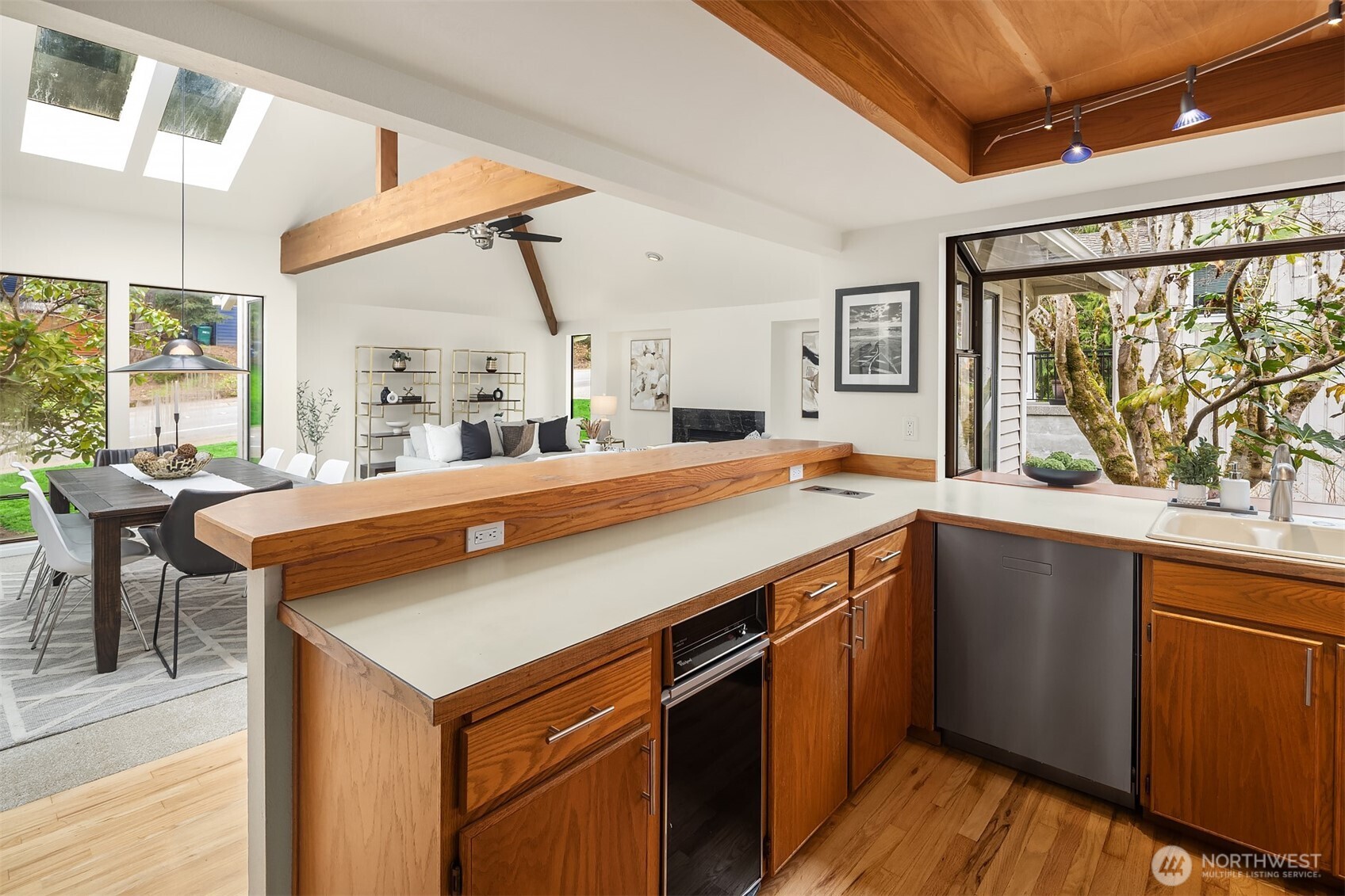 10622 184th Avenue NE, Redmond, WA 98052