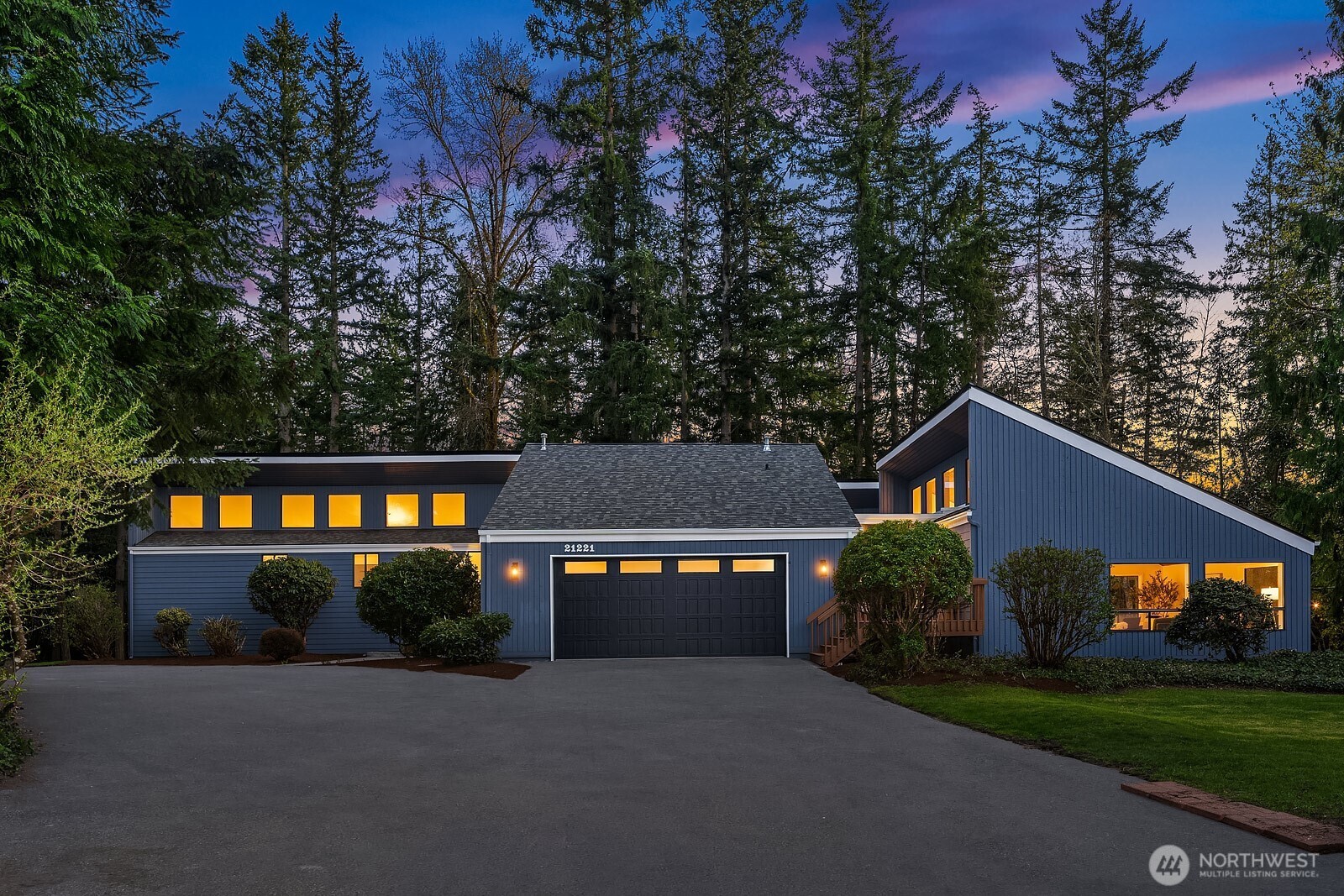 21221 SE 13th Place , Sammamish, WA 98075