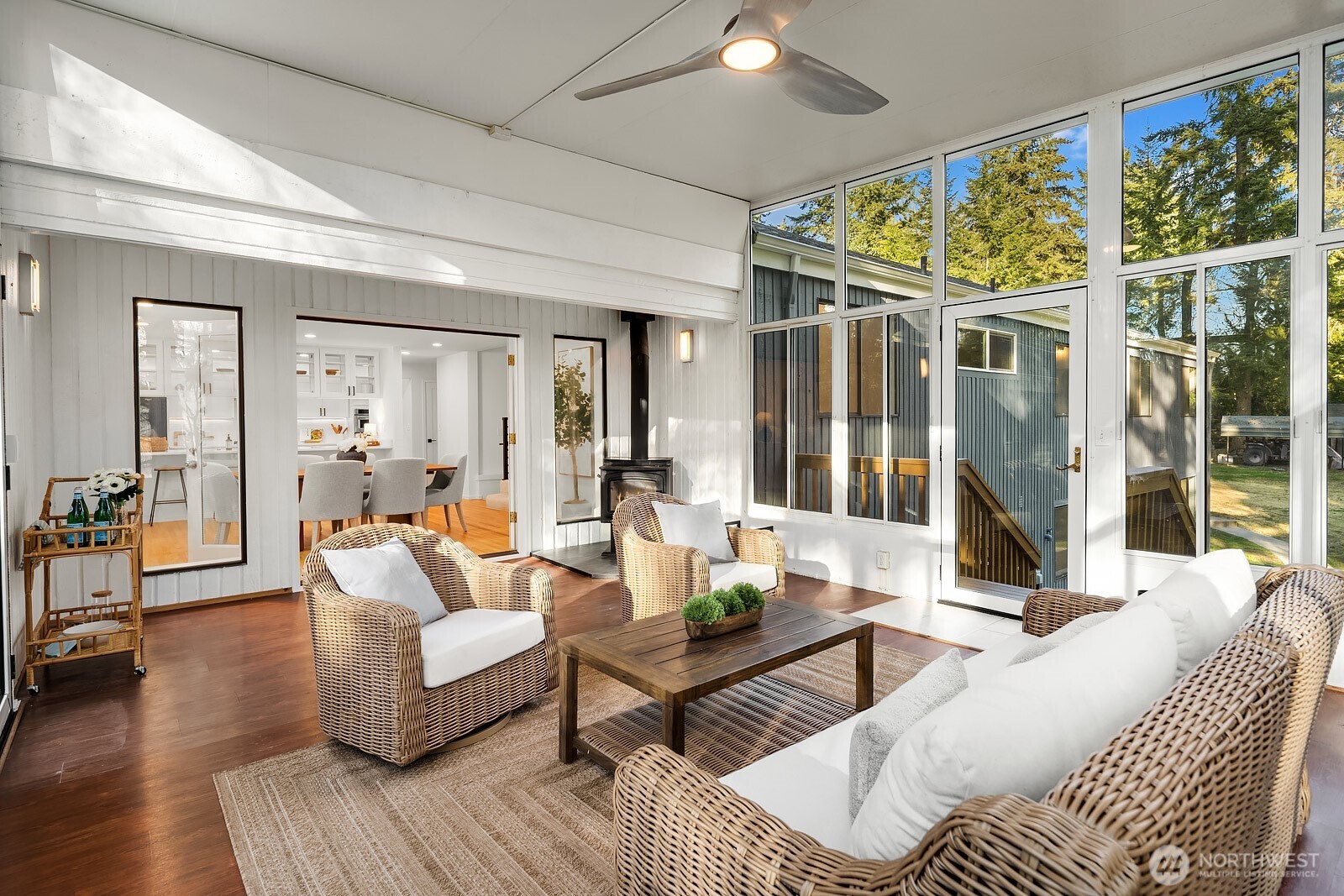 21221 SE 13th Place , Sammamish, WA 98075