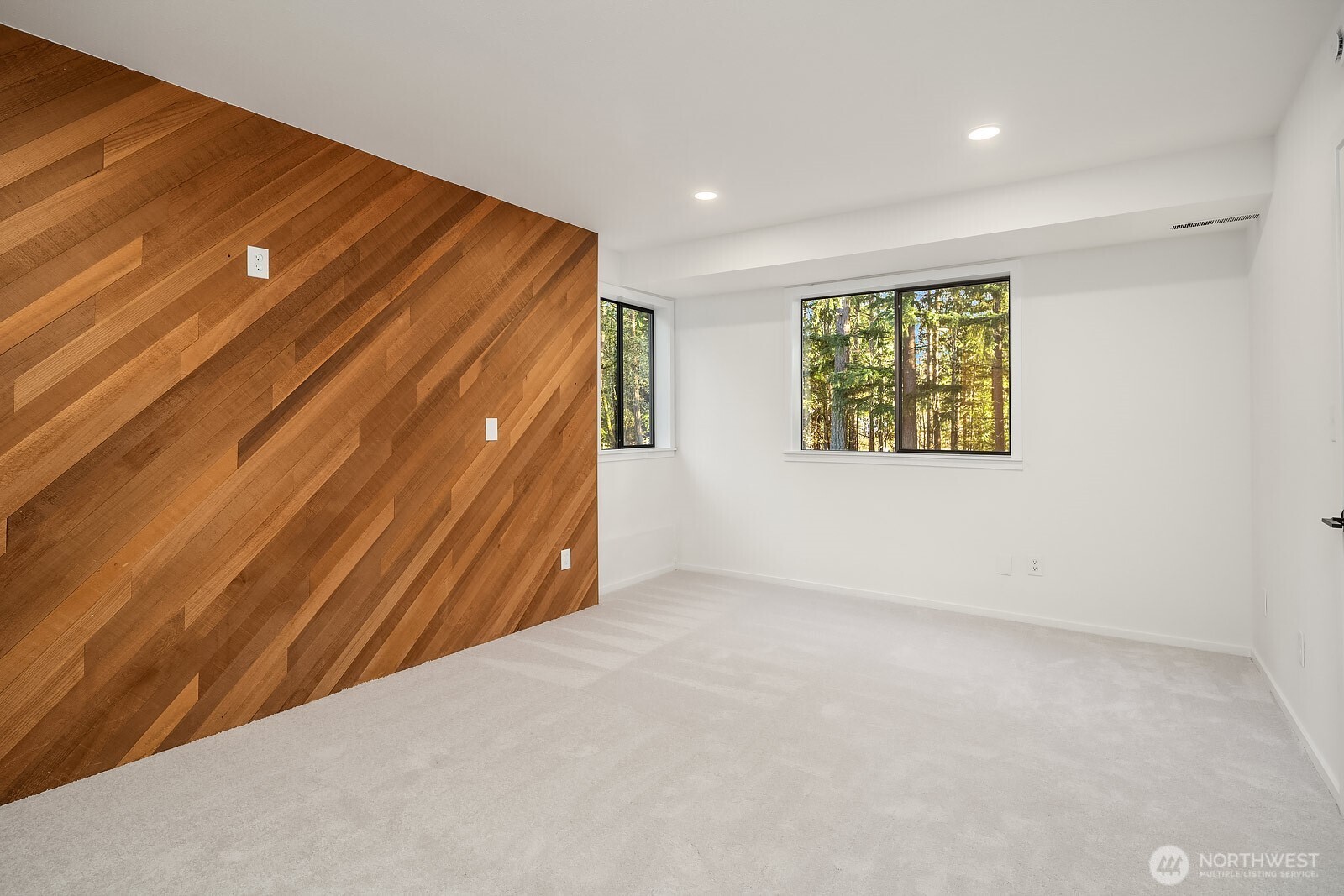 21221 SE 13th Place , Sammamish, WA 98075