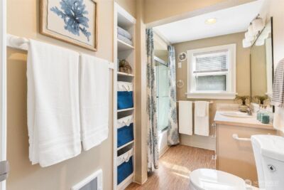 12700 37th Avenue NE, Seattle, WA 98125 - Photo 16