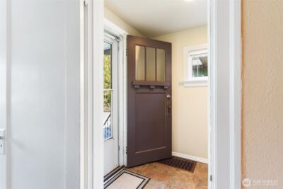 12700 37th Avenue NE, Seattle, WA 98125 - Photo 20