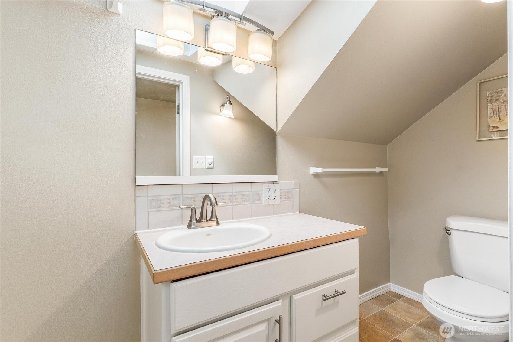 12700 37th Avenue NE, Seattle, WA 98125