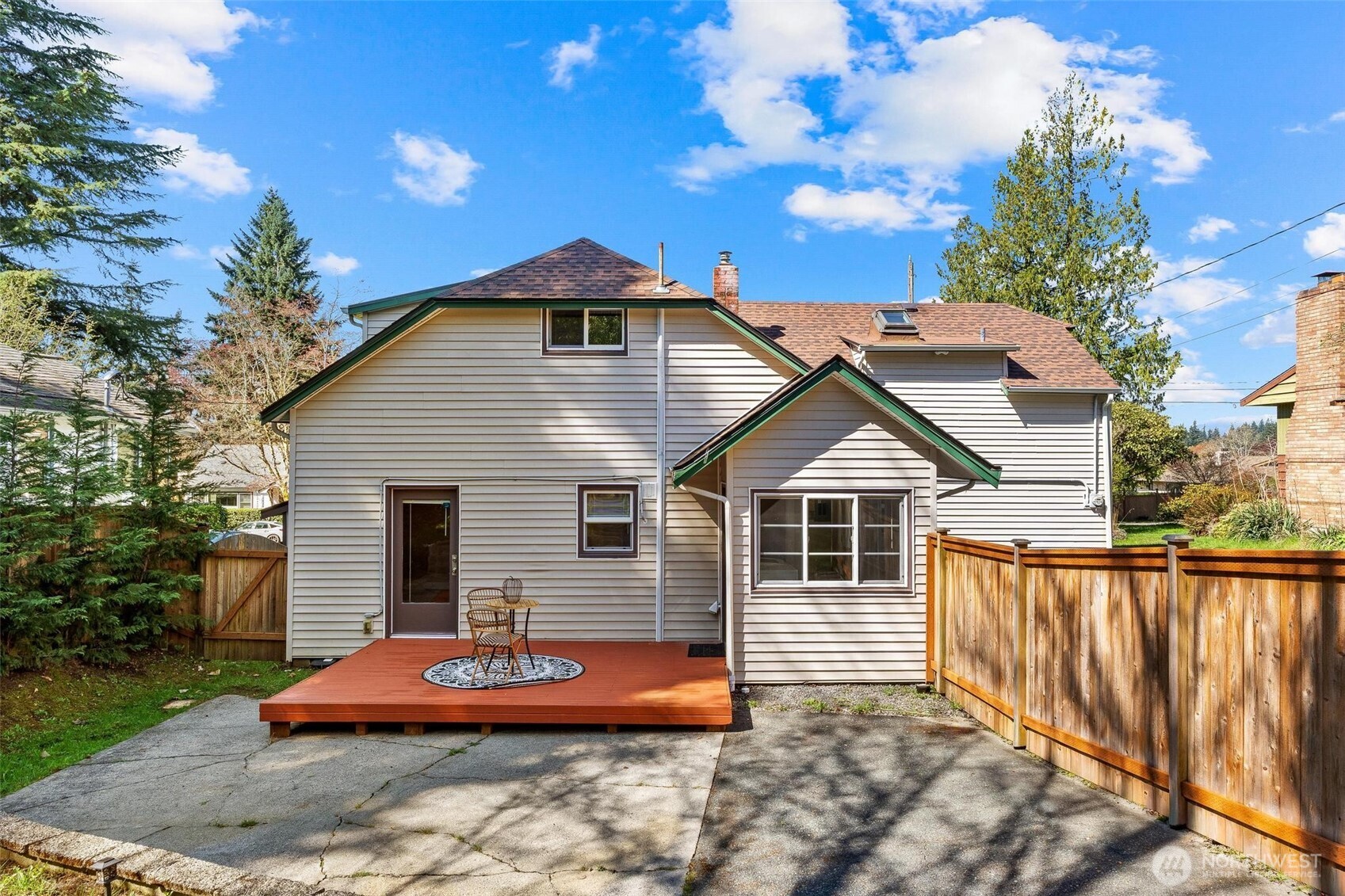 12700 37th Avenue NE, Seattle, WA 98125
