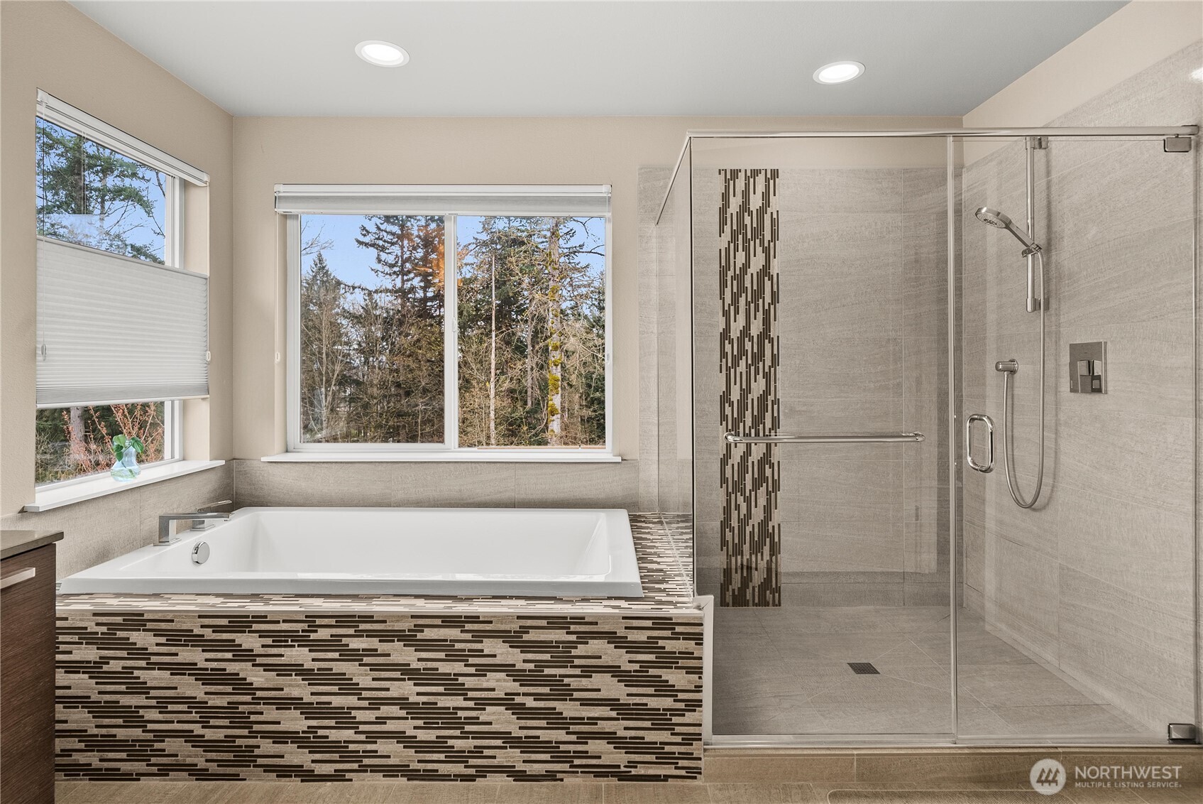 5851 S 326th Court , Auburn, WA 98001