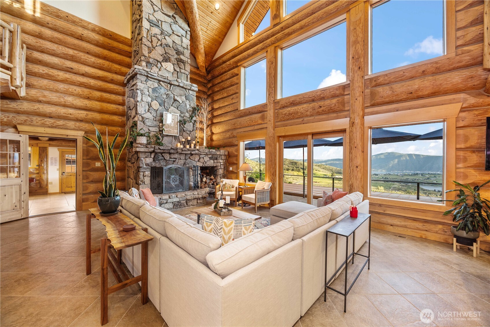 148 High Blossom Lane , Manson, WA 98831