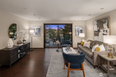 5220 21st Avenue NE #2, Seattle, WA 98105