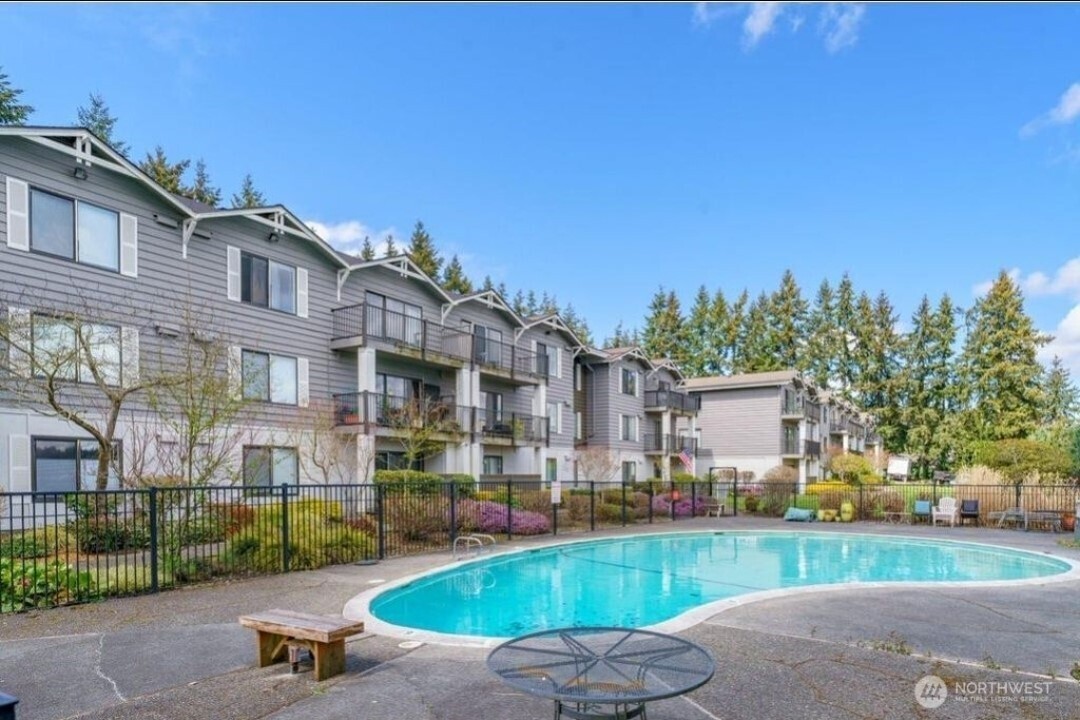 8025 234th Street SW #103, Edmonds, WA 98026