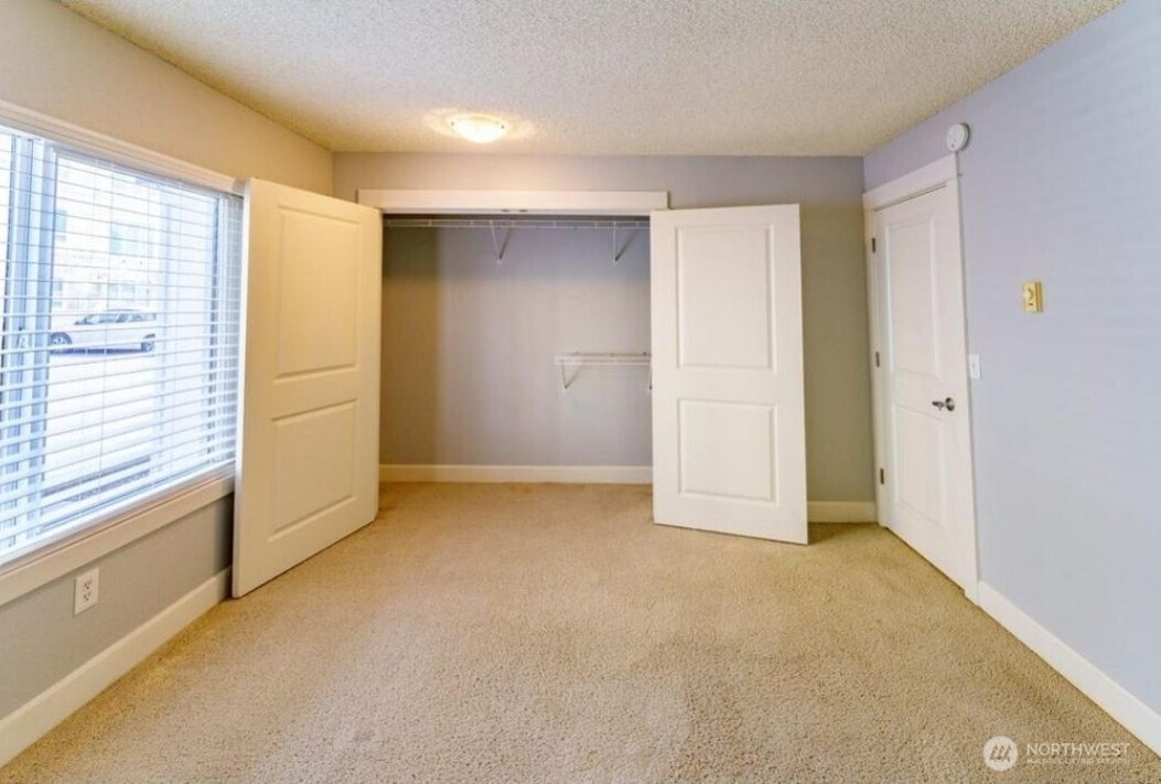 8025 234th Street SW #103, Edmonds, WA 98026