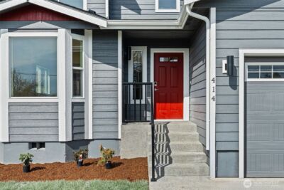 414 Comet Street , Milton, WA 98354 - Photo 2