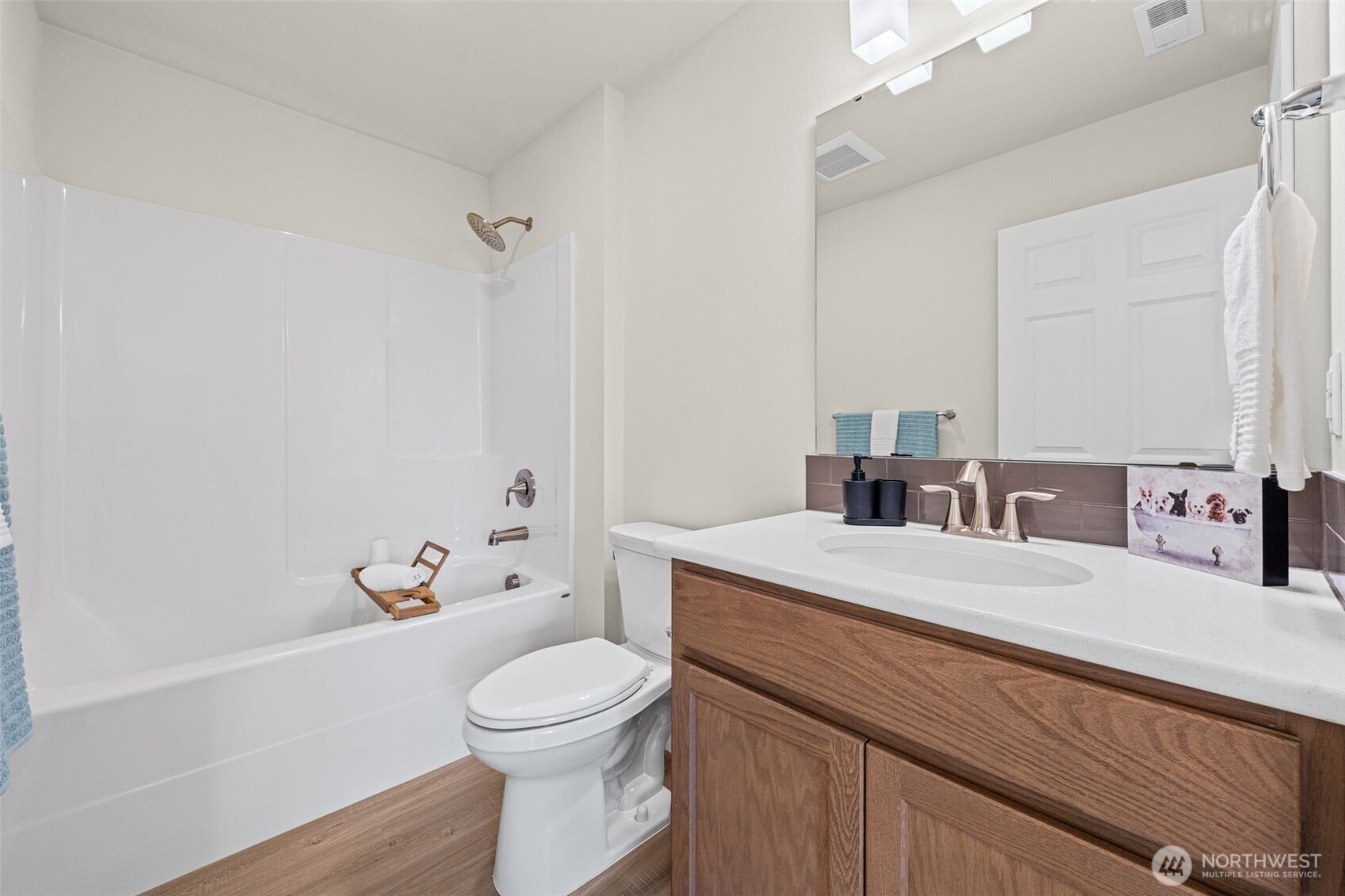 414 Comet Street , Milton, WA 98354