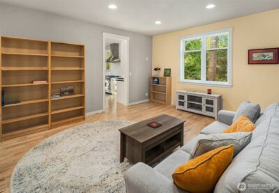 10060 NE Springwood Lane , Bainbridge Island, WA 98110 - Photo 15