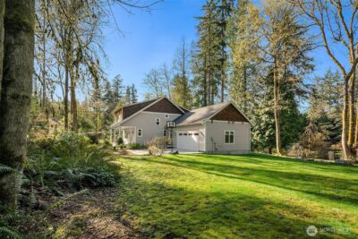 10060 NE Springwood Lane , Bainbridge Island, WA 98110 - Photo 30