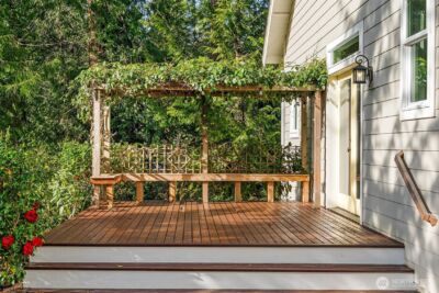 10060 NE Springwood Lane , Bainbridge Island, WA 98110 - Photo 4
