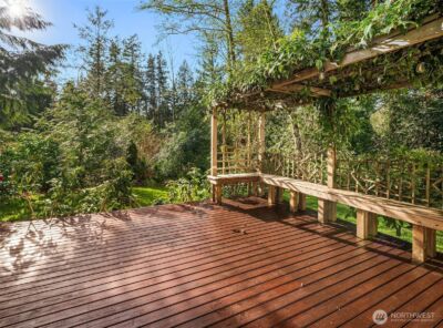 10060 NE Springwood Lane , Bainbridge Island, WA 98110 - Photo 10
