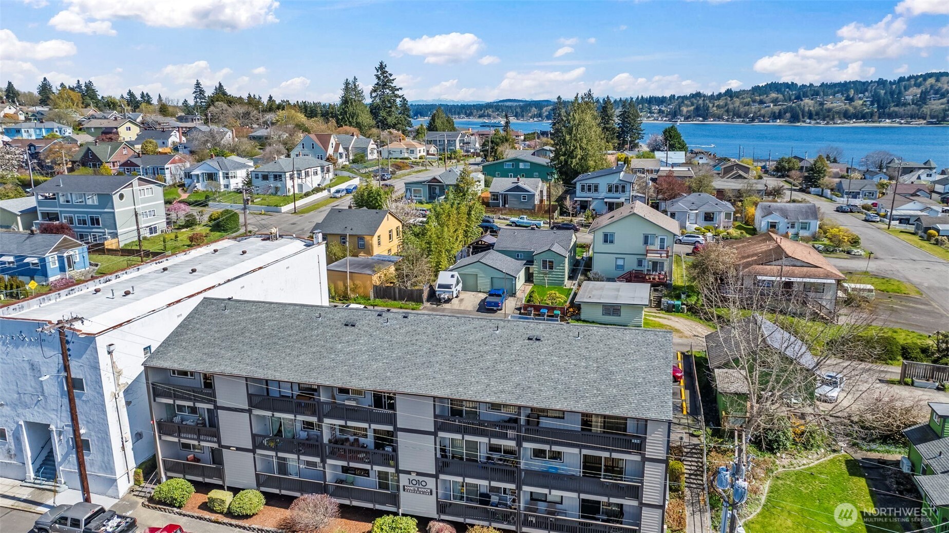 1010 Perry Avenue #305, Bremerton, WA 98310