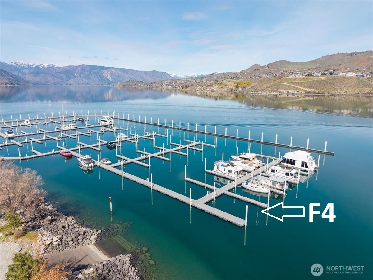 1350 W Woodin Avenue #F4, Chelan, WA 98816