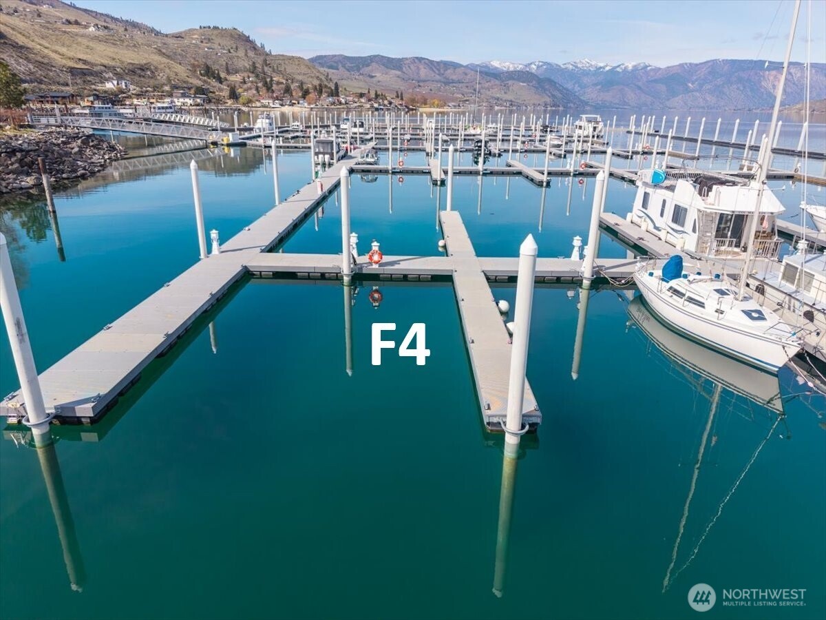 1350 W Woodin Avenue #F4, Chelan, WA 98816