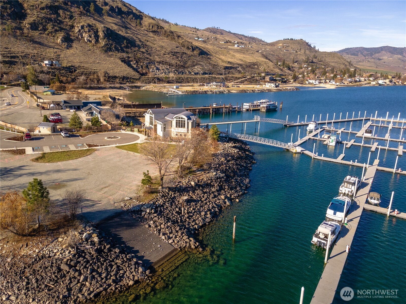 1350 W Woodin Avenue #F4, Chelan, WA 98816