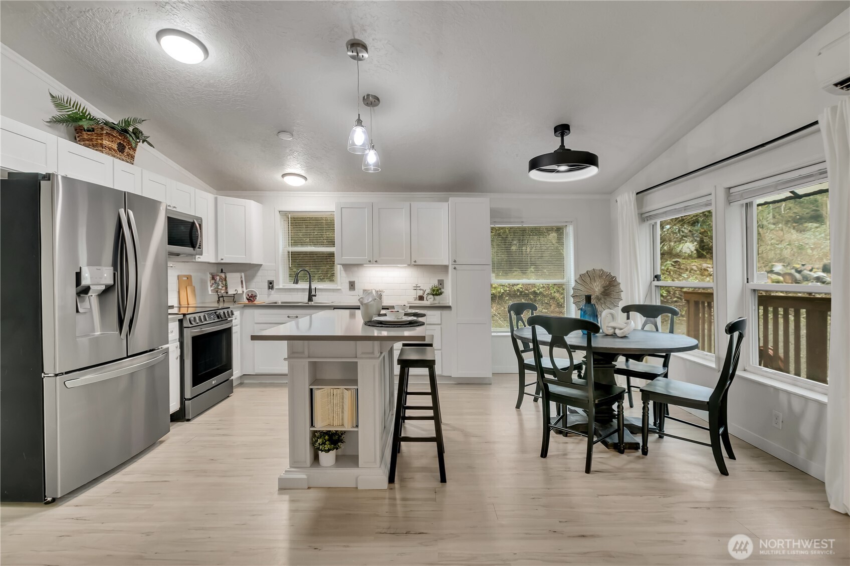 3902 162nd Avenue E, Lake Tapps, WA 98391