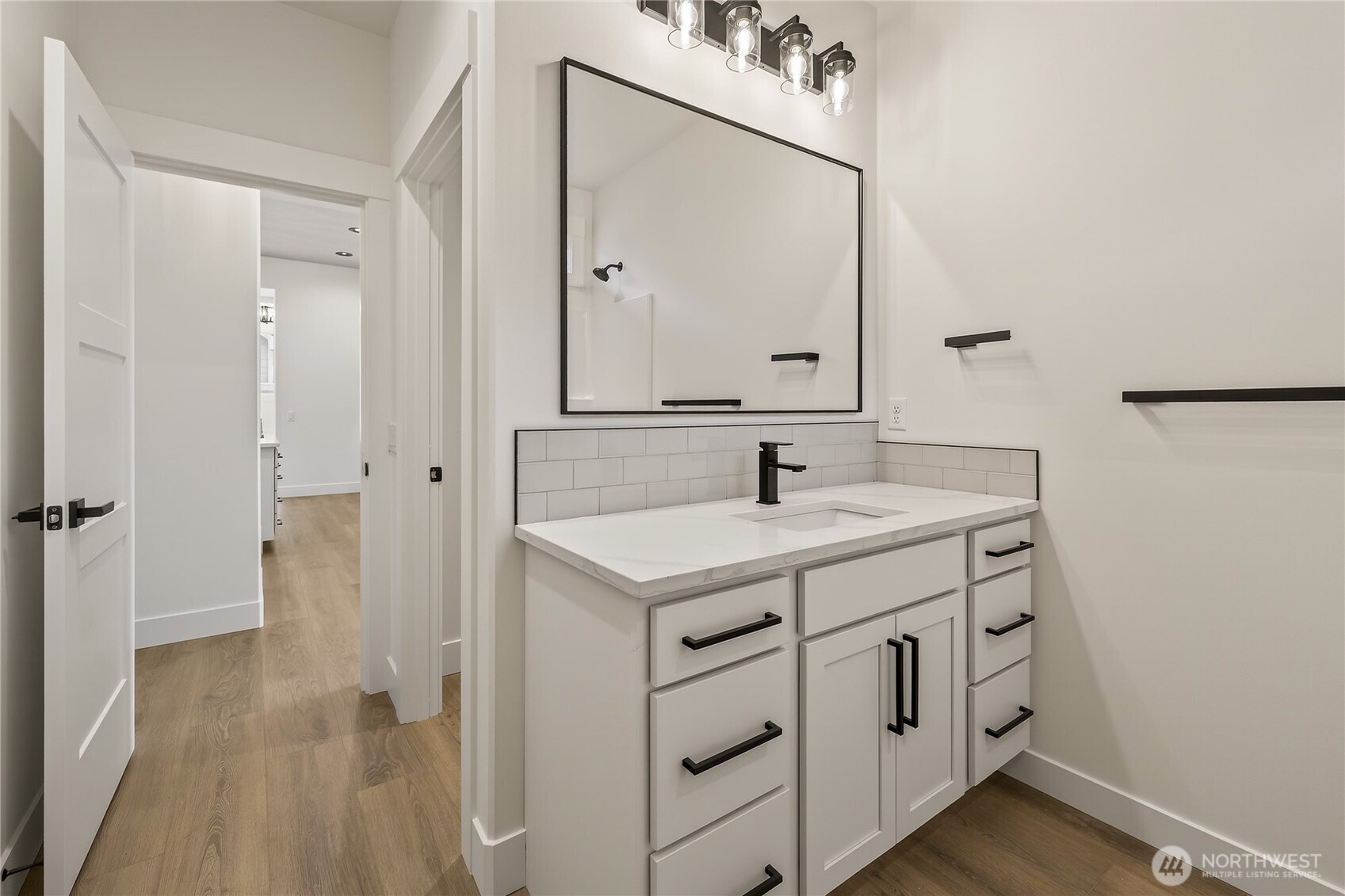 910 Racine Springs Drive , Wenatchee, WA 98801