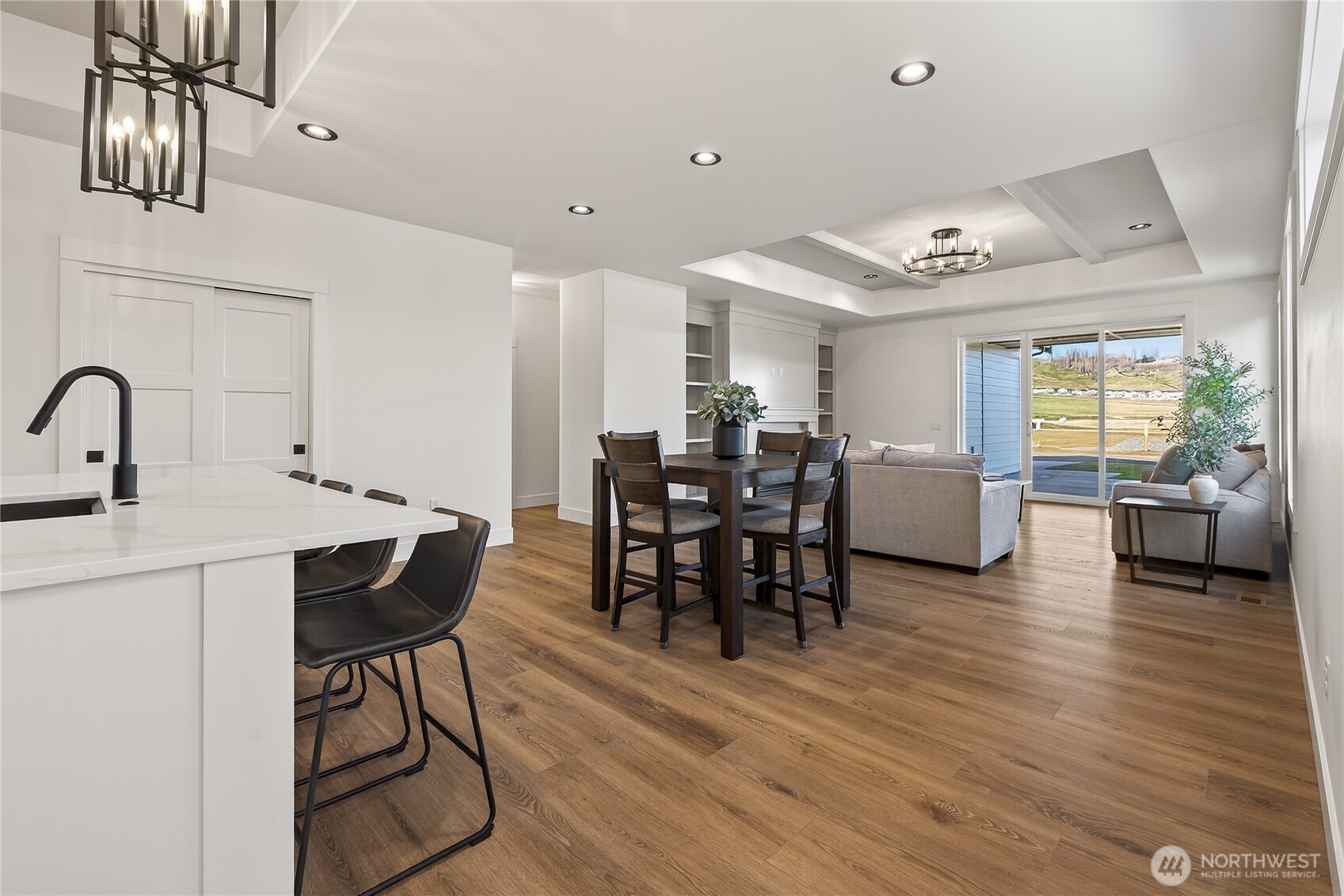 910 Racine Springs Drive , Wenatchee, WA 98801