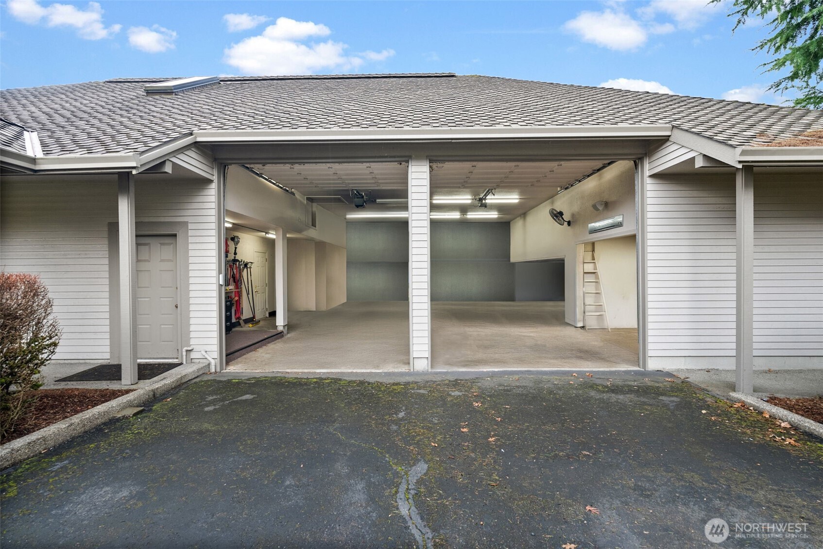 26419 12th Avenue Ct E, Spanaway, WA 98387-9635