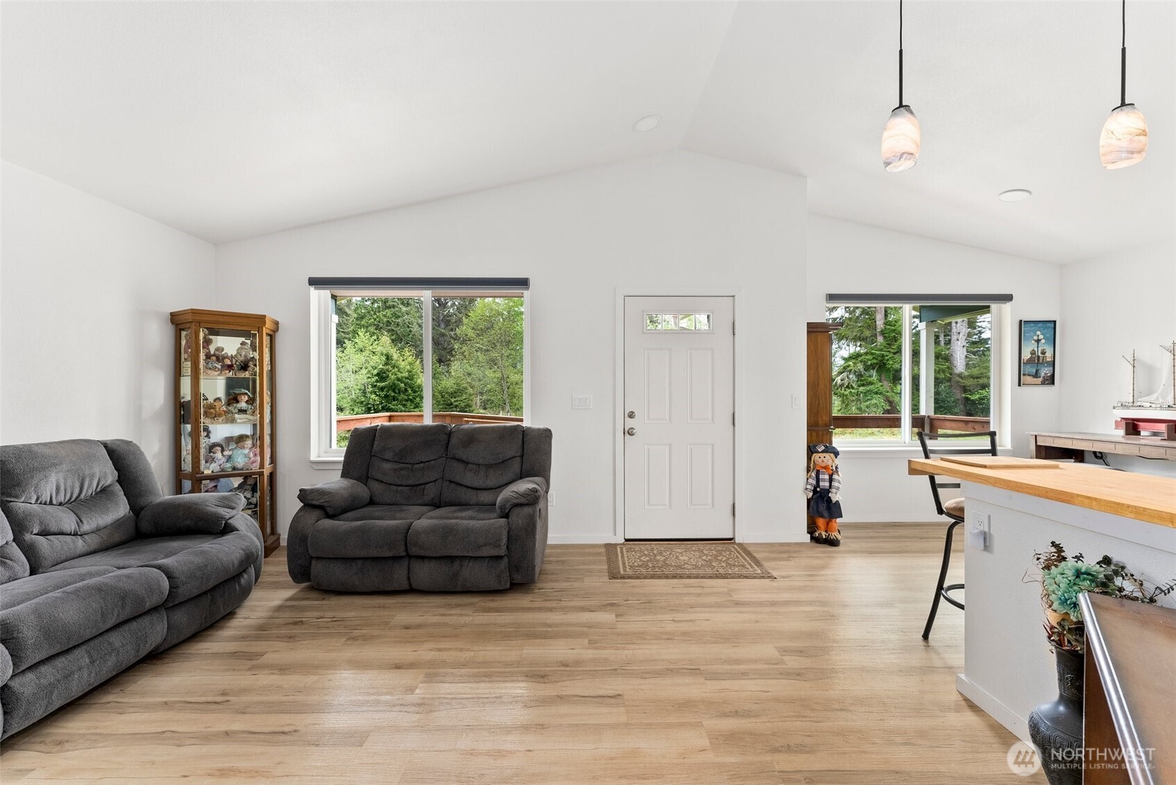 23 Sunrise Lane , South Bend, WA 98586