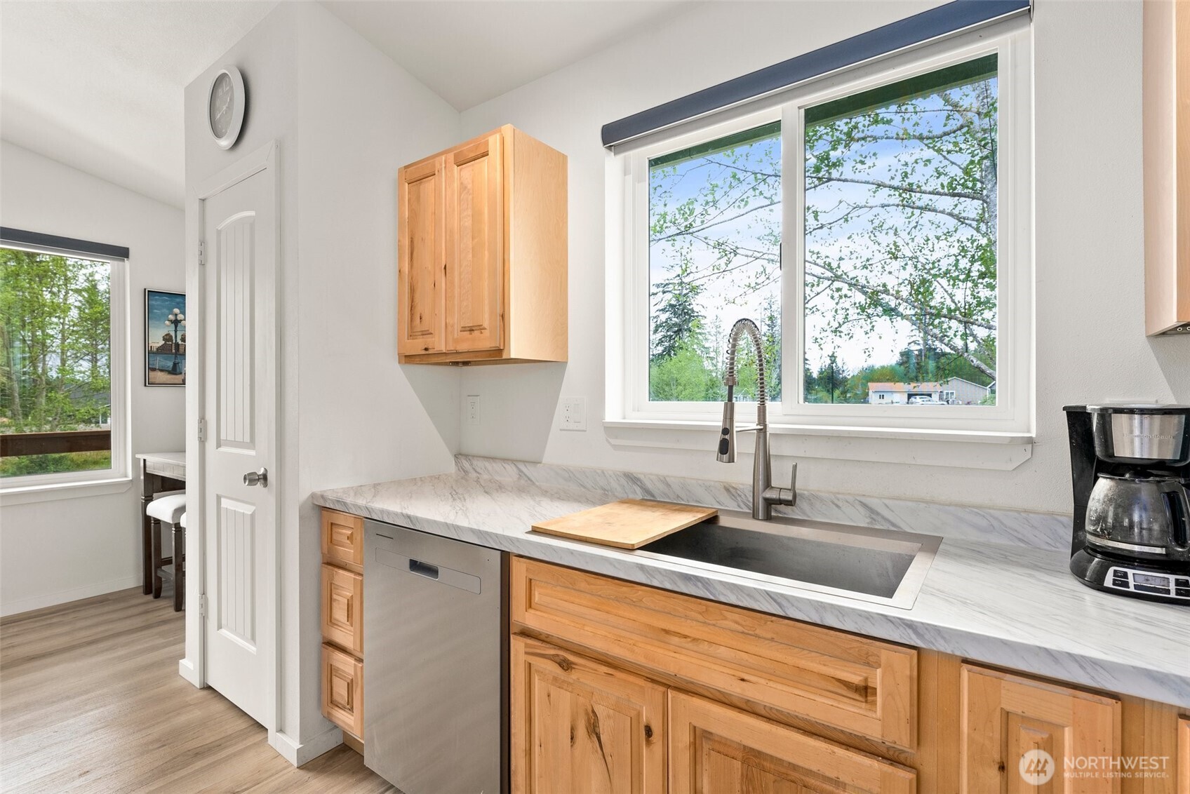 23 Sunrise Lane , South Bend, WA 98586