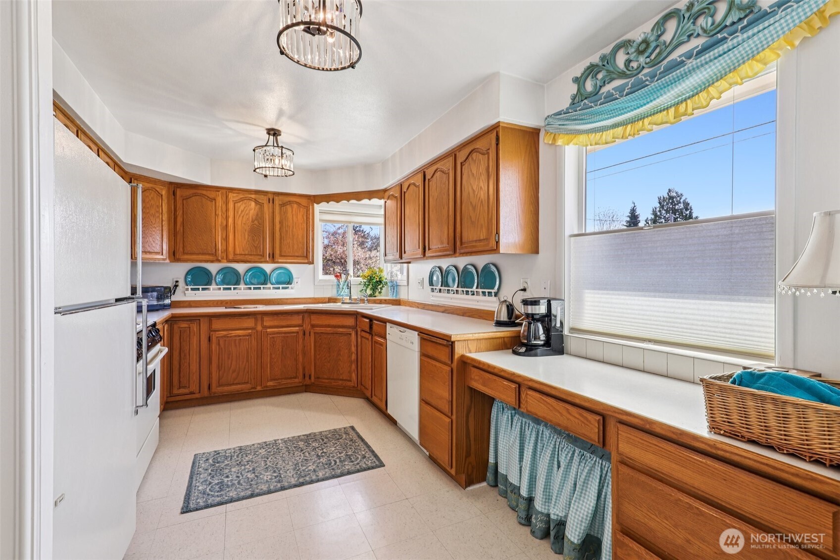 801 Cowlitz Way , Kelso, WA 98626