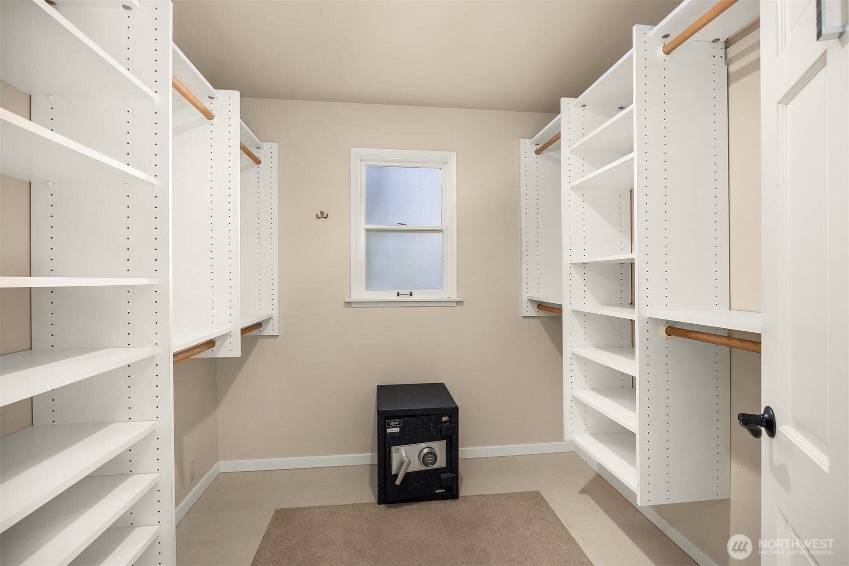 8400 SE 61st Street , Mercer Island, WA 98040