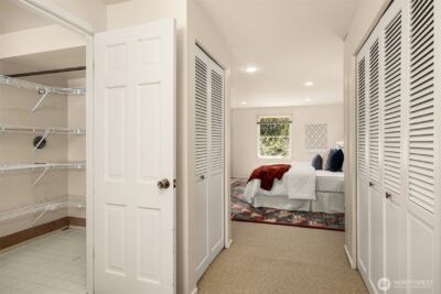 8400 SE 61st Street , Mercer Island, WA 98040 - Photo 18