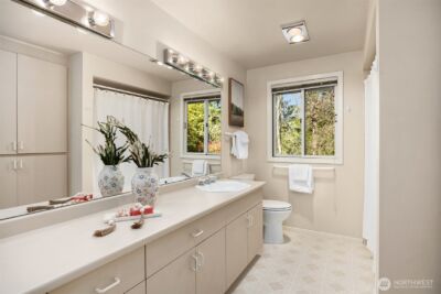 8400 SE 61st Street , Mercer Island, WA 98040 - Photo 20